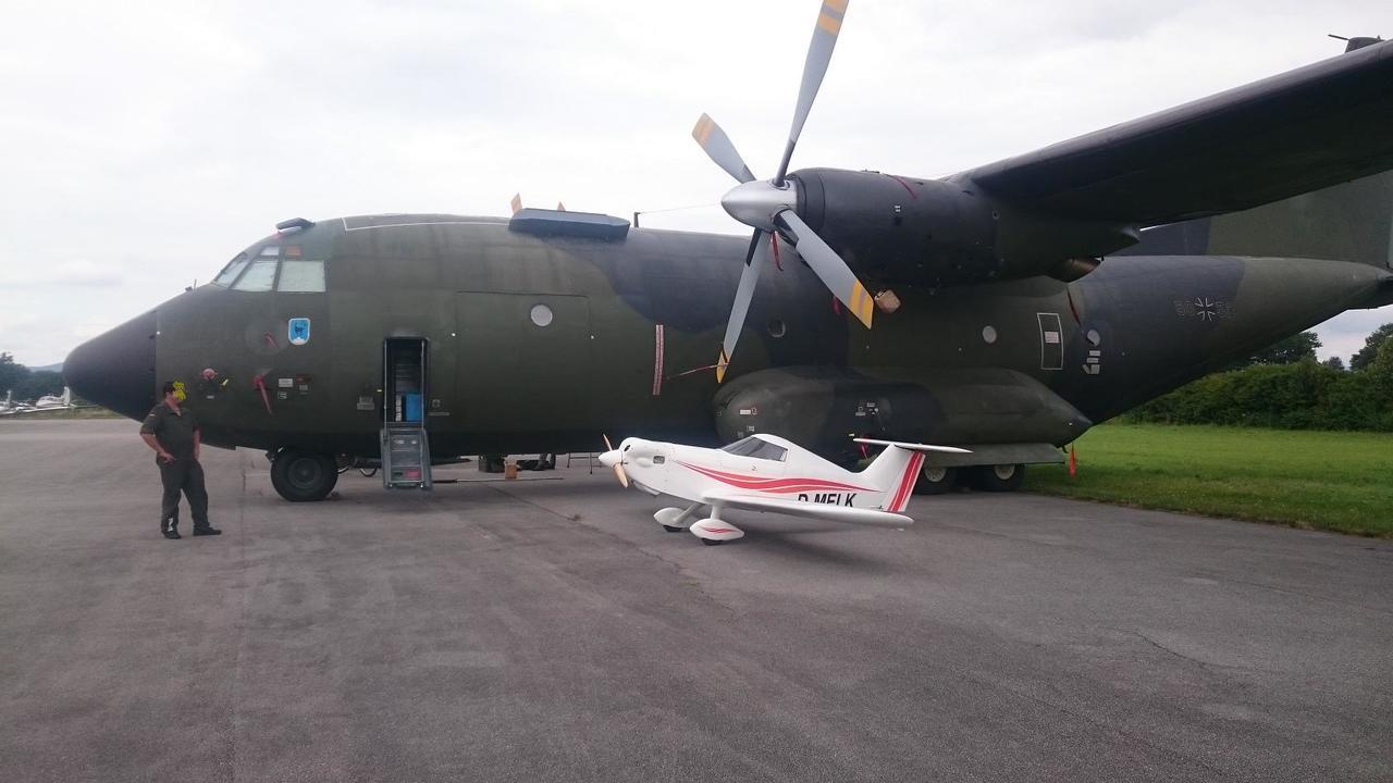מלון Atting Flugplatzrestaurant Wallmuhle מראה חיצוני תמונה